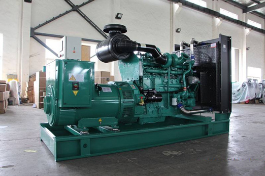 博乐320kw康明斯柴油发电车出租组图片 博乐320kw康明斯柴油发电车出租组图片